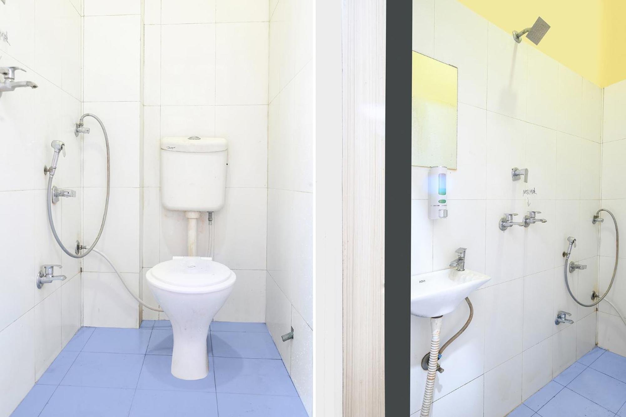 Hotel Fabexpress Blue Star Ujjain Esterno foto