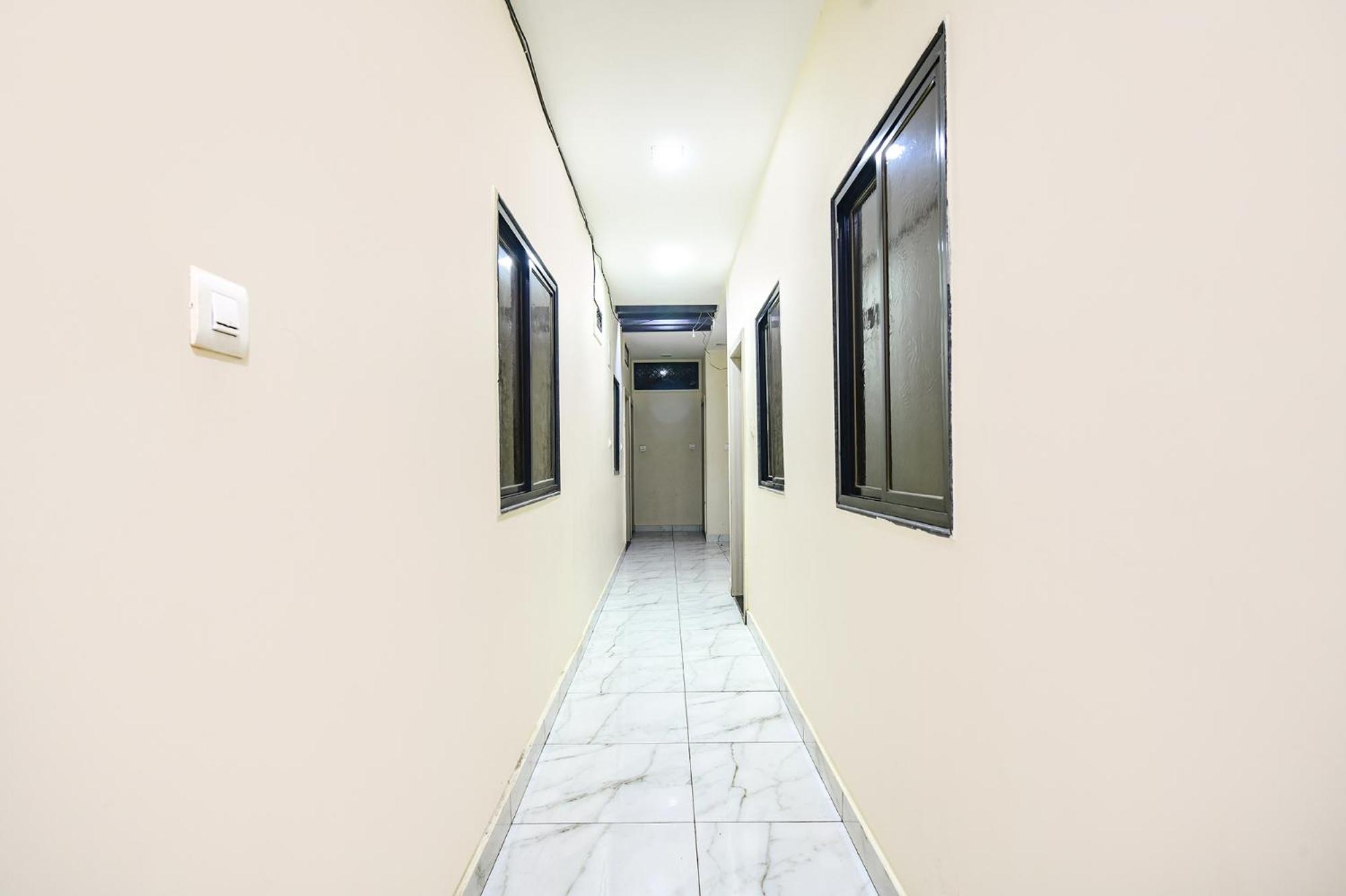 Hotel Fabexpress Blue Star Ujjain Esterno foto