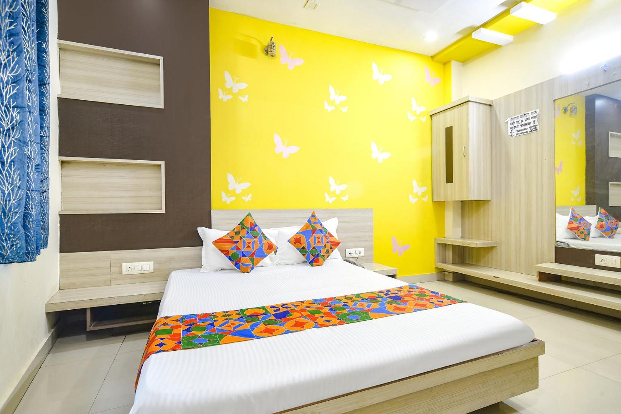 Hotel Fabexpress Blue Star Ujjain Esterno foto